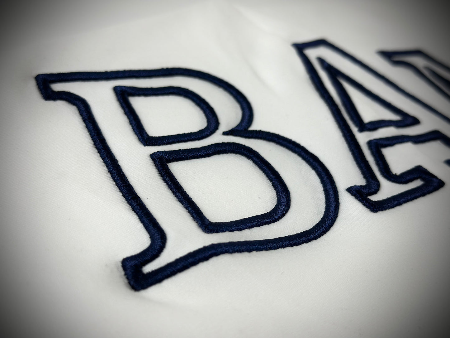 BANKROLLA OFF WHITE & NAVY BOX TEE